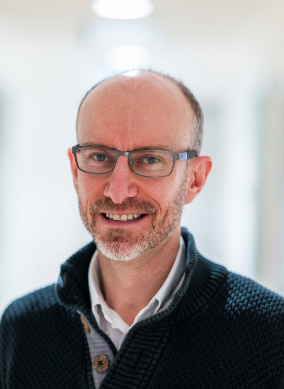 Dr David Noble